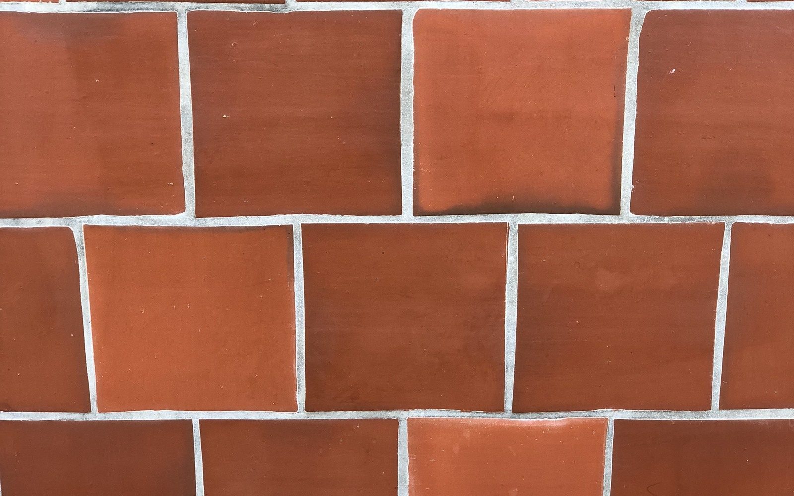 Wall of fired GE133 Noron Stoneware tiles