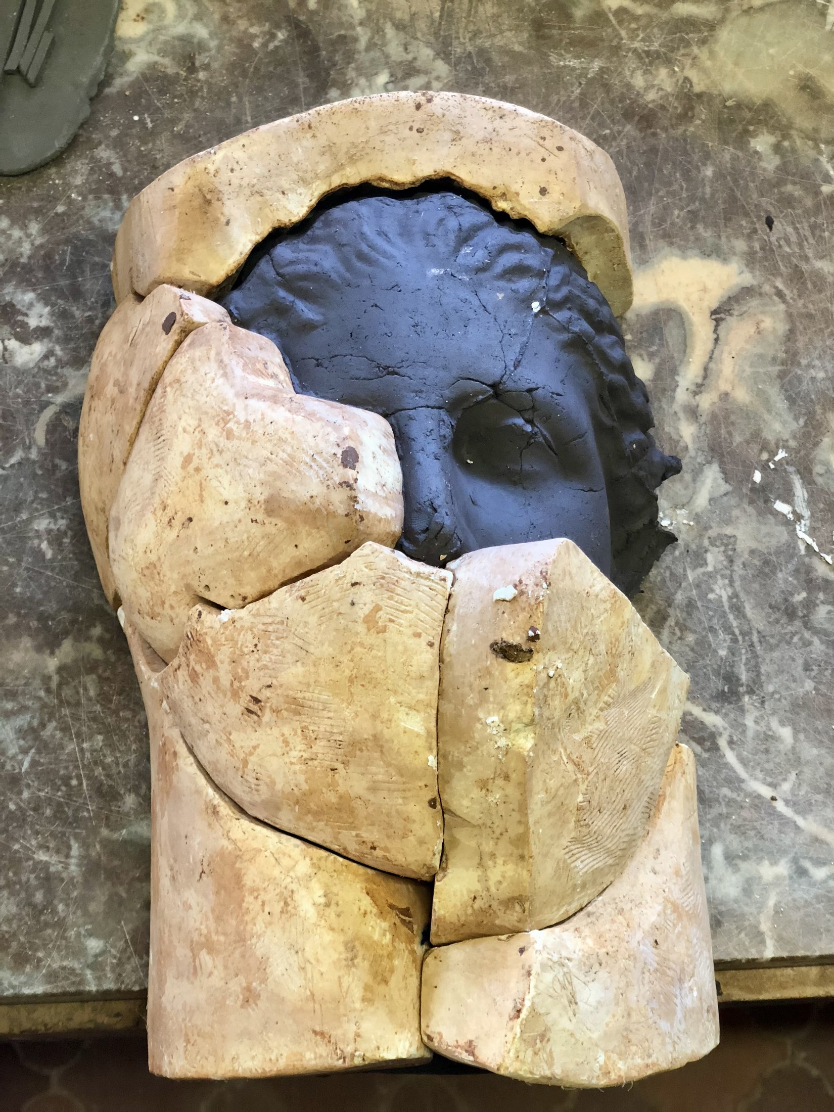 Sculpture en Utah GE300 en cours d’assemblage dans l’atelier